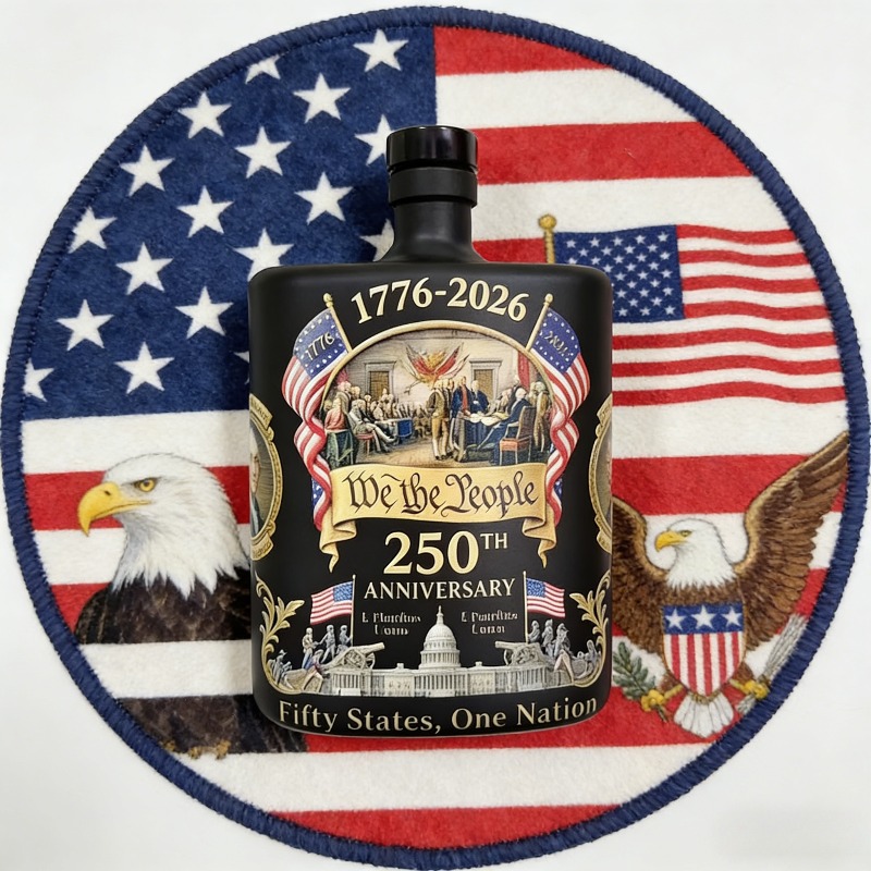 US 250th Anniversary We The Pe - đánh giá và giá Glass Decanter Whiskey